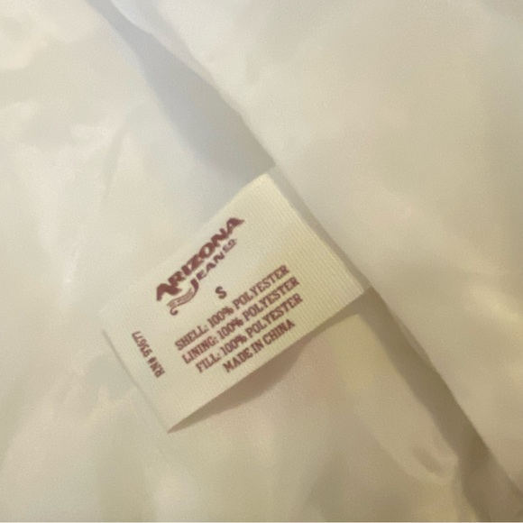 Arizona Jean Company White Puffer Vest NWT - Picture 6 of 6